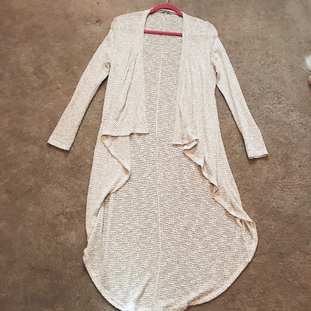 Short long sweater